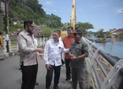 Sungai Batang Arau Dikeruk, Dukung Wisata dan Tradisi Selaju Sampan