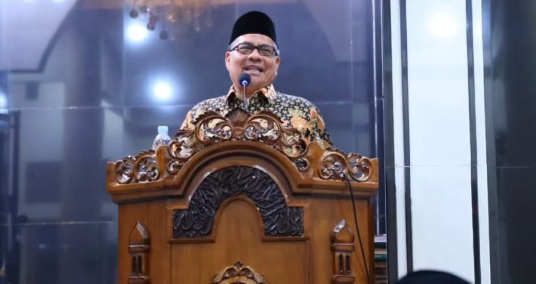 Ketua DPRD Sumbar, Muhidi
