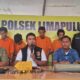 Kasat Reskrim Polresta Pekanbaru Kompol Bery Juana Putra saat memberikan keterangan pers terkait penangkapan empat tersangka pencurian kabel tembaga milik PLN di Pekanbaru, Jumat (8/8/2025). Para tersangka positif mengonsumsi sabu dan mengaku hasil penjualan kabel digunakan untuk membeli narkoba. (Dok. Istimewa)