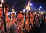 Ribuan Pelajar dan Ormas di Meranti Meriahkan Pawai Obor HUT ke-80 RI