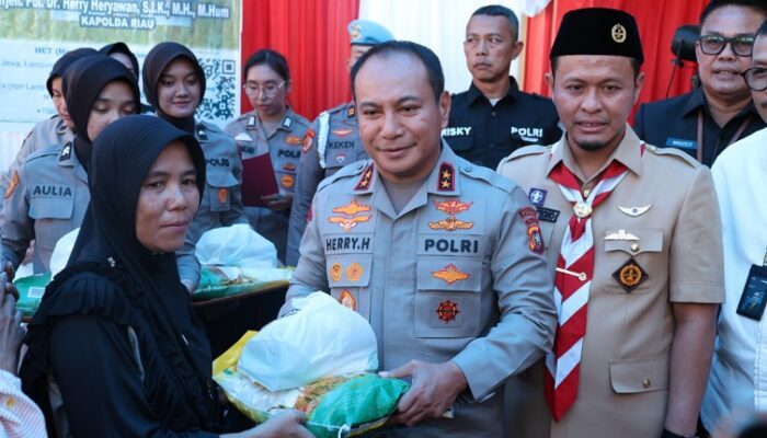 GPM Polda Riau di Mapolsek Sukajadi Ludes Diburu Warga, Kapolda: Semoga Membantu Warga