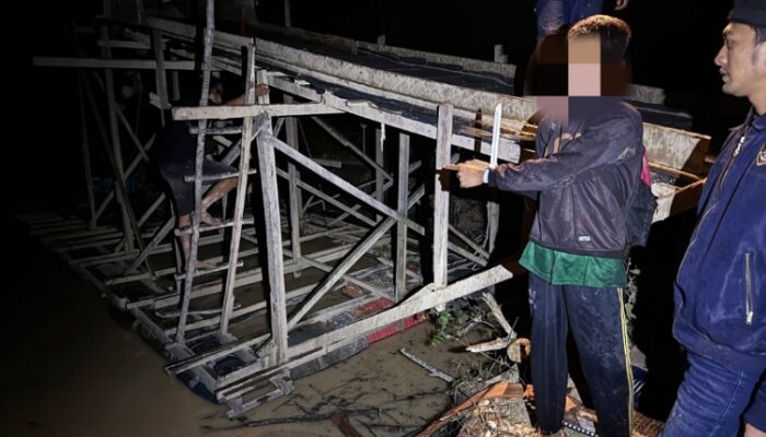 Penggerebekan PETI di Rawa Kuansing, Tim Sisir 6 Kilometer Jalan Kaki Cegat Pelaku