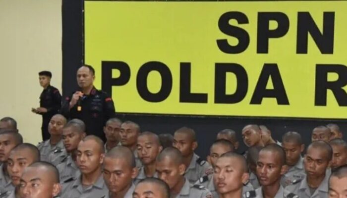 Dansat Brimob Riau Tanamkan Integritas Kepolisian dan Motivasi Siswa Diktukba SPN