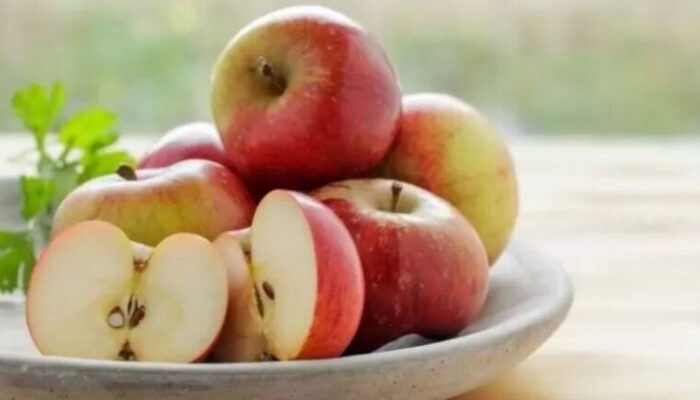 Apples: A Superfood Packed with Health Benefits