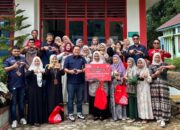 Telkomsel Bawa Internet Cepat dan Alat Medis ke Puskesmas Simpang Tonang Pasaman