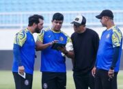 Arema FC Siap Bangkit Hadapi Persib di Kanjuruhan