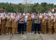 Kasat Binmas Polres Inhu Pimpin Upacara dan Penyuluhan di SMA 2 Rengat, Ajak Siswa Dukung Satkamling Kondusif