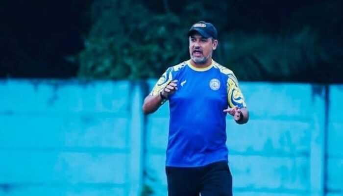 Arema FC Siap Tantang Persib Bandung, Targetkan Kemenangan di Kanjuruhan