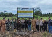 Polres Inhil Pasang Plang Peringatan Karhutla di Tanjung Pidada