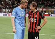 AC Milan Tumbangkan Napoli 2-1 dan Rebut Puncak Klasemen Serie A