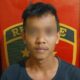 A (23), warga Pekanbaru, Riau, terduga pelaku pencurian kendaraan bermotor yang ditangkap Satreskrim Polres Tanah Datar di Kabupaten Solok Selatan, Sabtu (30/8/2025). (Foto: Dok Polres Tanah Datar)