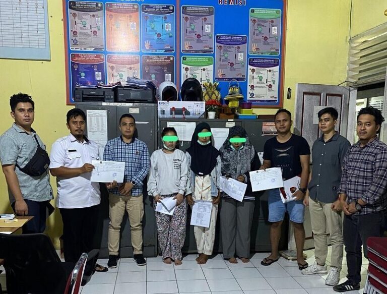 Satreskrim Polres Solok Kota Tangkap 3 Wanita Terkait Kasus Penggelapan. (ist)