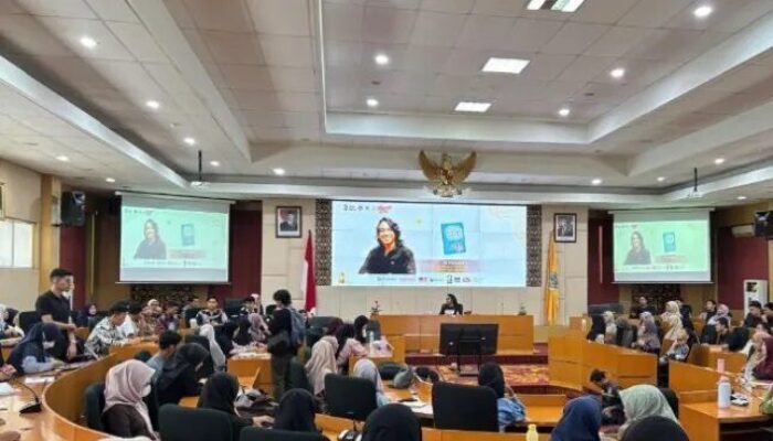 Seminar JS Khairen di UNP, Kisah Nyata dalam Novel Dompet Ayah Sepatu Ibu
