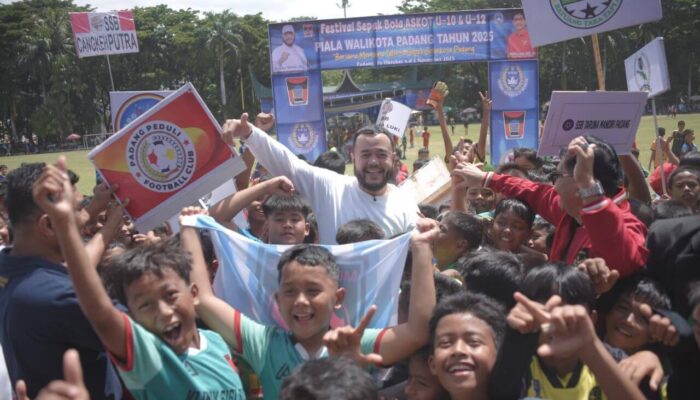 120 Tim dari 50 SSB Bersaing di Festival Sepak Bola Piala Wali Kota Padang