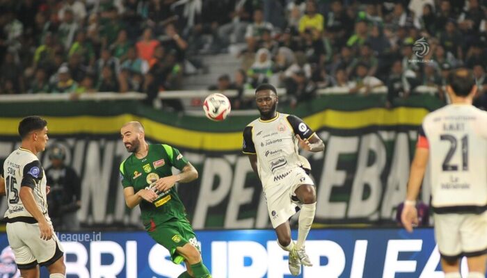 Rekor Penonton Terpecahkan, Duel Klasik Persebaya vs Persija Bikin GBT Bergemuruh