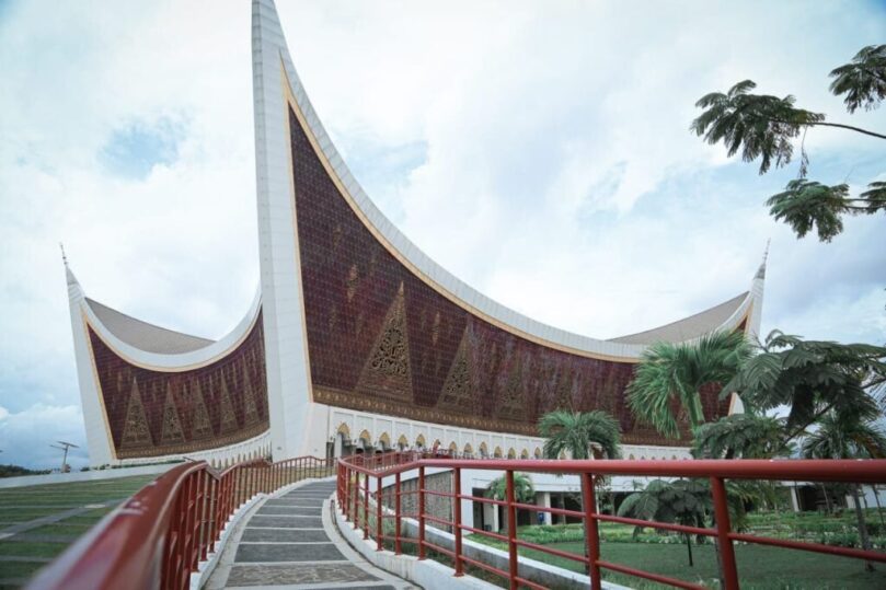 Masjid Raya Syekh Ahmad Khatib Al-Minangkabawi. (Foto: Istimewa)