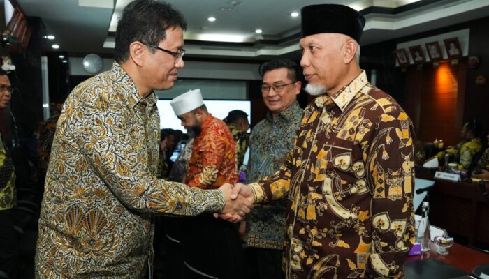 Gubernur Mahyeldi Usul Pemerintah Pusat Bayar Gaji ASN, Demi Jaga Laju Pembangunan Daerah