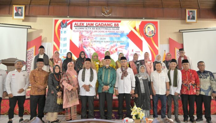 Gubernur Mahyeldi Apresiasi Kontribusi Sosial Organisasi Jam Gadang 88