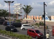 Pengunjung Keluhkan Praktik Parkir Liar di Taplau Pantai Padang, Videonya Viral