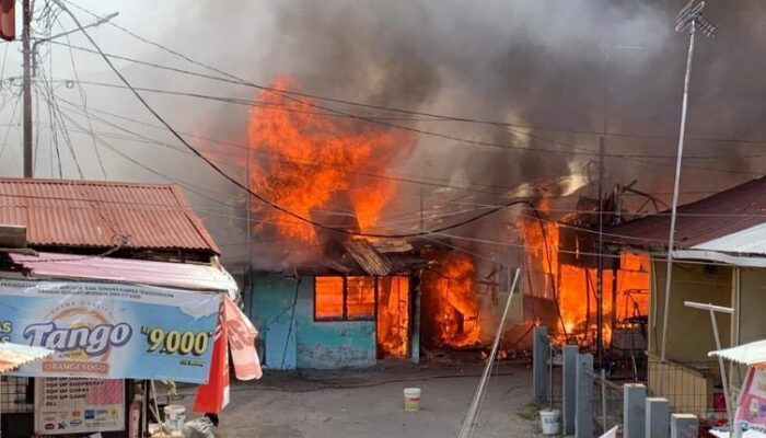 Kerugian Kebakaran di Pasar Gadang Capai Rp2 Miliar, 70 Jiwa Terdampak