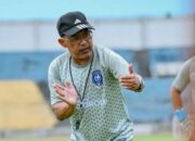 Begini Kata Pelatih Aji Santoso Jelang Laga PSPS Pekanbaru vs Persekat Tegal