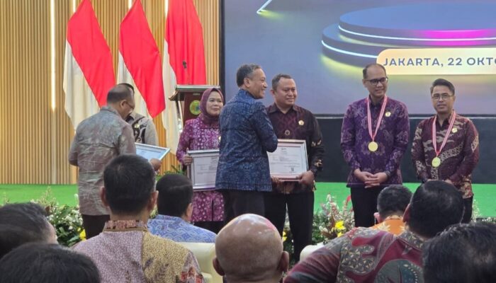 Kepala Kesbangpol Sumbar Raih Peringkat 3 Nasional dalam Proper Expo PKN I LAN RI 2025