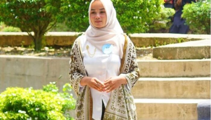 Peringatan Hari Batik Nasional, Wabup Dharmasraya Juri Lomba Batik Kreasi STITNU Sakinah