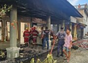 15 Ruko Ludes Terbakar di Pasar Kuok, Diduga Akibat Korsleting Listrik