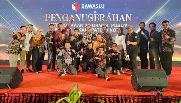 Penganugerahan Keterbukaan Informasi Publik, Bawaslu se-Sumatera Barat Raih Predikat Informatif