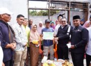 Korban Kebakaran di Tanjung Barulak Terima Bantuan Dari Pemda Tanah Datar