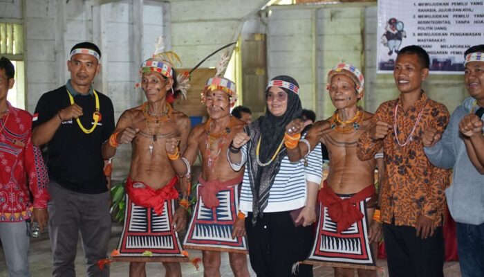 Pedalaman Mentawai, Bawaslu RI Deklarasikan Kampung Pengawasan Partisipatif Matotonan