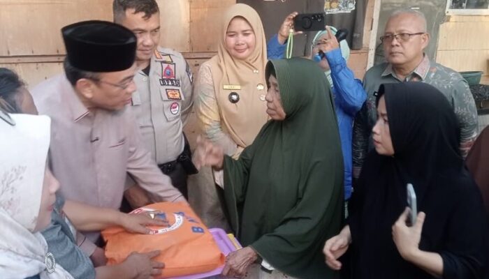 Maigus Nasir Janjikan Bantuan Perbaikan Cepat Rumah Korban Pohon Tumbang