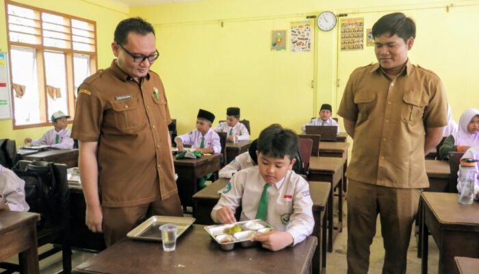 Pemkab Pasaman Barat Resmikan Dapur Makanan Bergizi