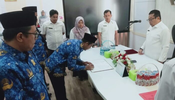 Pj Sekda Dharmasraya Lantik Lima Pejabat Administrator Baru
