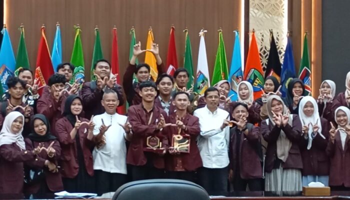 Puluhan Mahasiswa UIN Imam Bonjol Padang Ikuti Sekolah Legislatif di DPRD Sumbar
