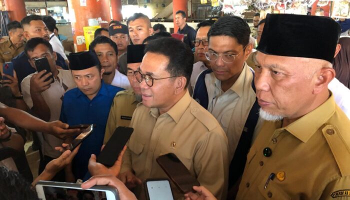 Mendag Apresiasi Stabilitas Harga di Pasar Raya Padang, Gubernur Mahyeldi: Pasokan Aman