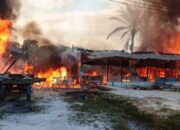 Tujuh Kios di Jalan SM Amin Pekanbaru Ludes Terbakar