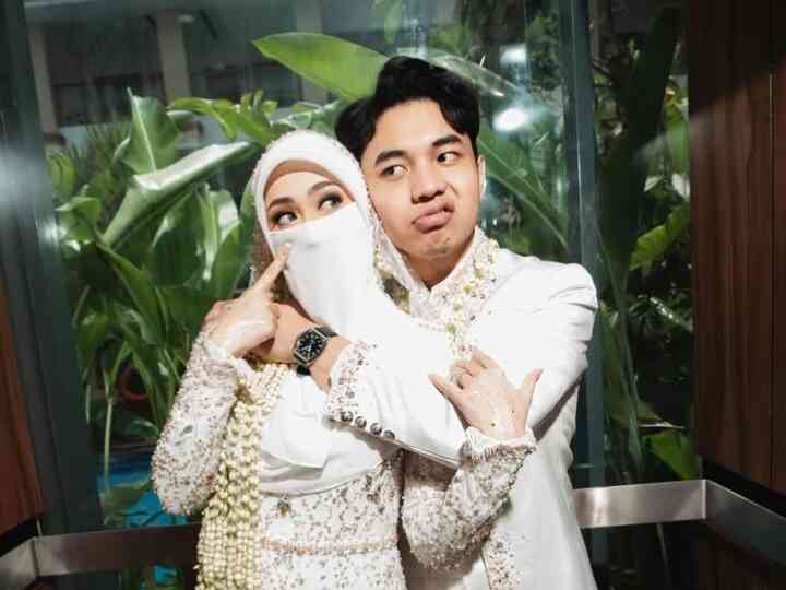 Resmi Menikah, Ini Sosok Tinandrose yang Jarang Tersorot Publik. (Dok. Fikinakii)