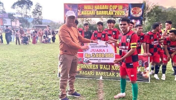Turnamen Walinagari Cup III Barulak Resmi Ditutup, Sarlaw FC Raih Gelar Juara