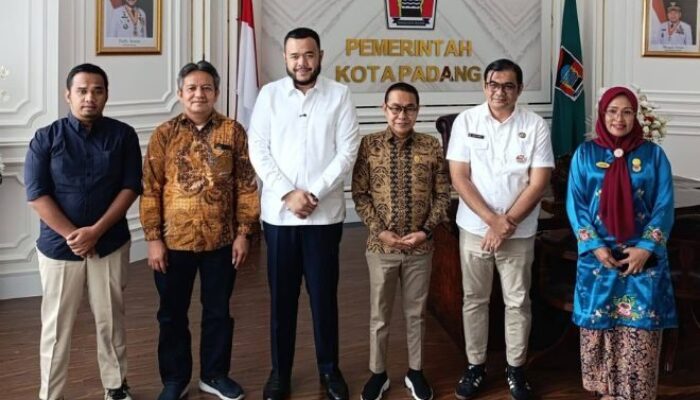 KI Sumbar Kunjungi Pemko Padang, Apresiasi Lompatan Jauh Kualitas PPID