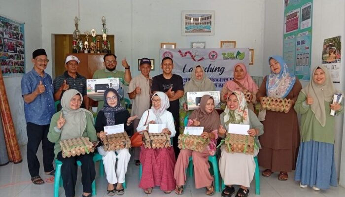 Forum Padang Besi Salurkan Bantuan Gizi dan Fasilitas Program CSR PT Semen Padang