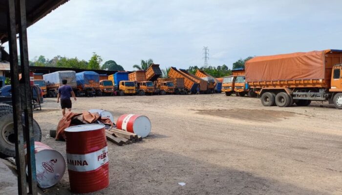 Supir Tronton PT SPE Laporkan Perusahaan dan Kritik Kinerja Disnakertrans Sumbar