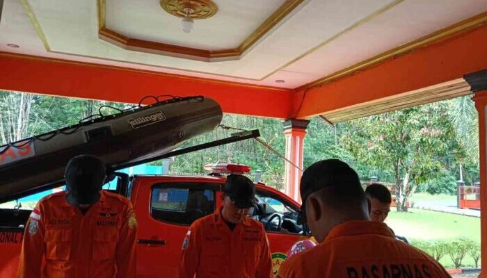 Tujuh Warga Palembayan Terisolasi, Luapan Sungai Salareh Aia Menjebak di Ladang