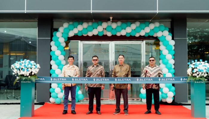 Dealer Aletra hadir di Sumatera, lengkap dengan Voltron EV Charging Station