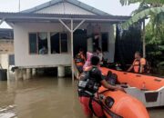 Banjir di Dadok Tunggul Hitam Padang, Ibu Hamil Dievakuasi Tim Gabungan
