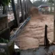 Hujan Ekstrem Picu Banjir Bandang, Permukiman hingga Lokasi Wisata di Padang Rusak. (ist)