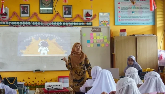Siswa SD Payakumbuh Diajak UNP Pahami Jejak Karbon Demi Sukseskan FOLU Net Sink 2030