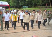 Presiden Prabowo Tinjau Lembah Anai, Targetkan Perbaikan Jalan Rampung Juli 2026