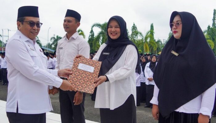 Pj Sekda Jasman Lantik 1.316 PPPK Paruh Waktu di Dharmasraya