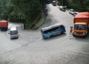 Jalur Sitinjau Lauik Lumpuh Sukar Dilewati Pengendara